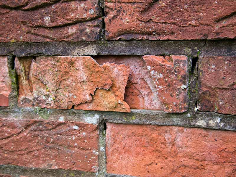 Leonard & Sons - Stock image of spalling brick spalling brick